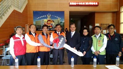 廣亮慈善會、德興實業捐消防警備車與救護車 助中市府提升救援機動性