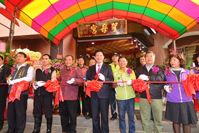 建國市場聖母宮安座大典 林市長祈願媽祖持續庇佑攤商平安、生意興隆 