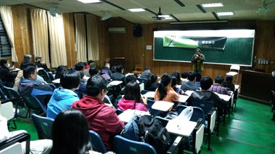 中市新林業青年論壇  產官學林業賢拜傳承經驗