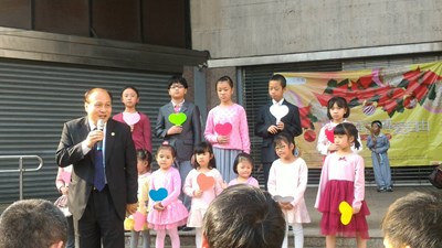 中市自由商圈慶耶誕 結合教會辦福音活動