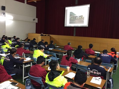 中市訂電動車配套規範 並舉行電動車暨油電車災害搶救訓練