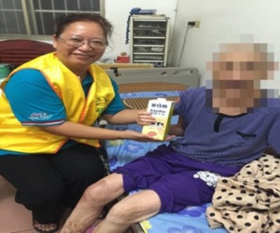 中市大安區愛鄰守護隊  關懷長者協助生活起居