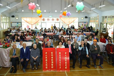 老人健保費補助排富 中市府再推7項擴大服務 整體銀髮族福利不減反增