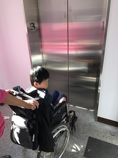 中市教育局補助營造無障礙校園環境 62校今年將受惠