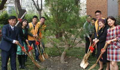 順仁兄弟會愛心贈樹268棵 中市7校受惠