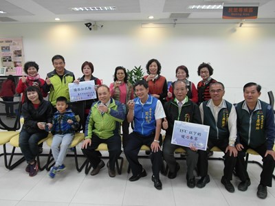 暖胃更暖心 中市府民政體系單位免費提供洽公民眾喝薑茶