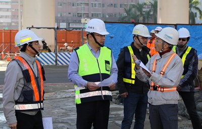 春節公安不打烊 交通局長視察捷運綠線整備工作