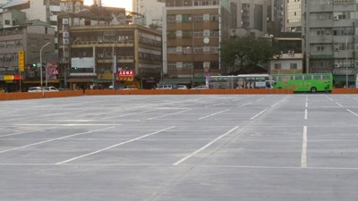 應春節停車需求 交通局提前完成舊建國市場臨時停車場