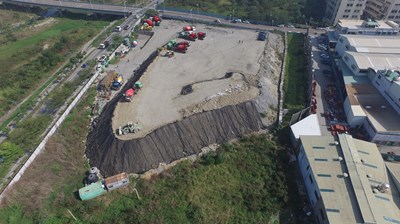中市府查獲太平違法堆置場 當場告發處分 