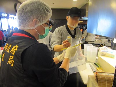 中市衛生局抽驗坊間餐飲業壽司 1件不合格依法裁罰