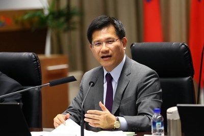 中市虹揚橋試辦調撥車道紓解尖峰時段壅塞 預計4/10實施