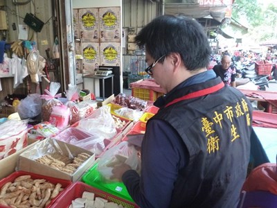 中市衛生局抽驗清明節食品  豆干、麵腸不合格已要求下架不得販售