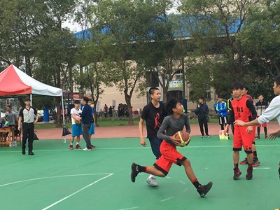 國中小總會長盃籃球趣味錦標賽熱烈開打 100隊角逐