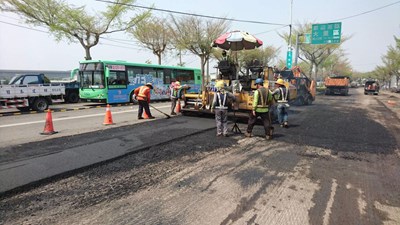 大里區大峰路路平工程 籲遵循指示改道行駛