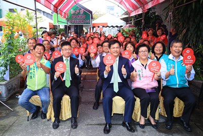 南區家庭中心揭牌 在地服務更即時、更多元