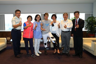 舊鞋救命公益路跑延至9/17 全球熱愛生命獎章得主莊雅菁領跑