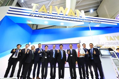 林市長出席巴黎航展台灣館記者會  向世界行銷台中智慧機械及航太產業