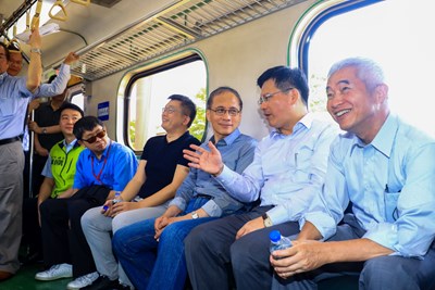 行政院長視察成追雙軌化 支持林市長全力推動大台中山手線