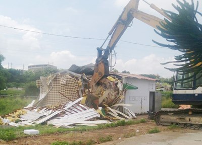 大甲農地違建斷水斷電後再增建 中市府強制拆除