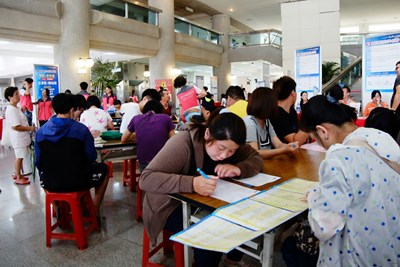 產業人才需求擴大 企業搶灘中市徵才湧人潮