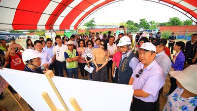 花博場館市政考察 各項工程如期如質施作中