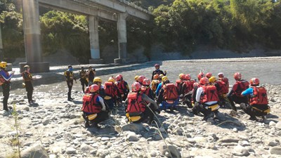 中市協勤民力急流訓練 提升水域救援能量