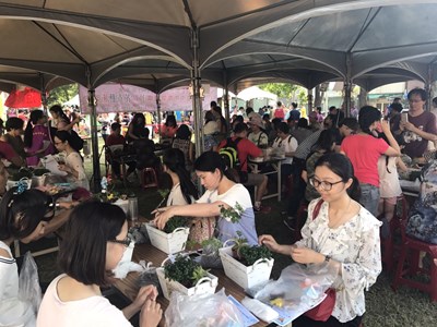 為台中世界花博暖身  中市農業局推廣花卉藝術活動