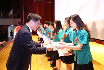 19055745-E111-4341-87E8-0C7943D1D0D2