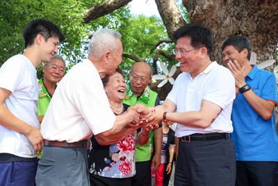 敬老愛心卡折抵計程車及就醫費 功能擴充盼提高使用率-1