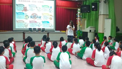 擬真毒品教材搭配老師詳細解說