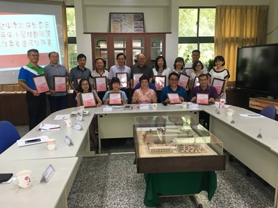 教育局頒發國民中小學推動閱讀工作委員會聘書