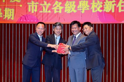 各級學校新任校長布達暨交接典禮_180801_0005