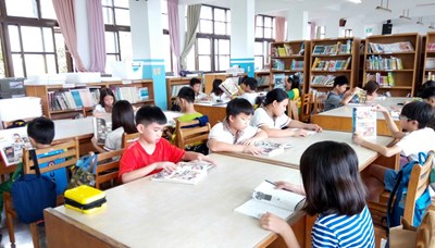 中市推廣閱讀教育 國中小230校藏書量達萬冊2