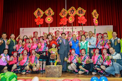 107年東勢區99重陽敬老活動大合影2