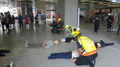 演練大量傷病患的檢傷分類及送醫流程