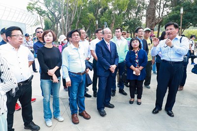 立法院民進黨團參訪花博_181106_0021