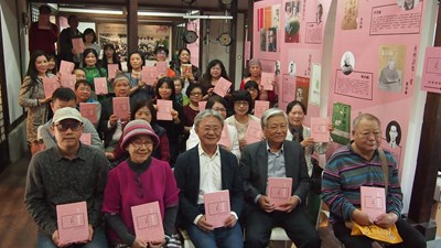 「我的初書時代3」新書發表 見證半世紀40位台中作家創作初心