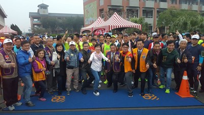 首屆大甲獅西濱馬拉松開跑  楊副市長盼持續打造台中成為運動城市