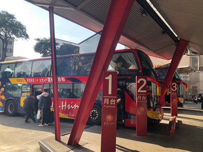 中市府呼籲勞工於除夕至大年初三假日出勤 工資應加倍發給