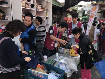 回收學園噗噗車