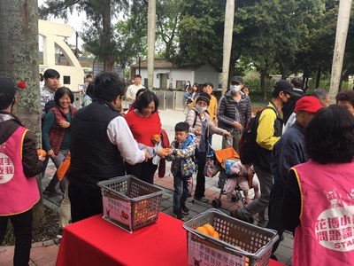 看花博即贈茂谷柑 中市府邀民眾體驗台中花卉之美