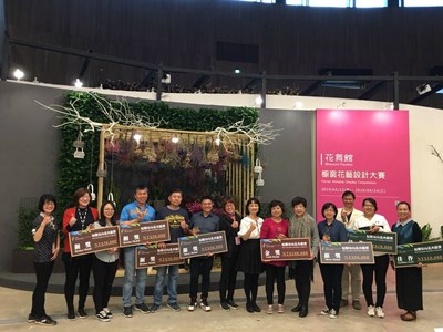 花舞館櫥窗花藝設計登場 邀民眾把握參觀最後檔期