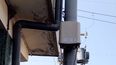 中市抗空汙空品數據透明化 增設350個微型感測器，圖為已設置的微型感測器