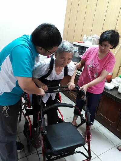 中市府推移工到宅指導服務