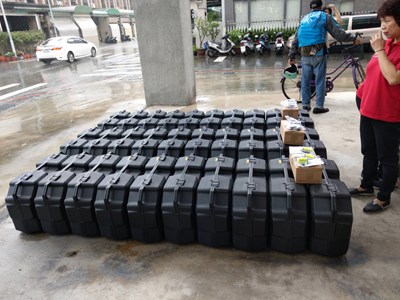 德興實業社熱心公益贈「空呼器背架」 強化救災人員安管機制