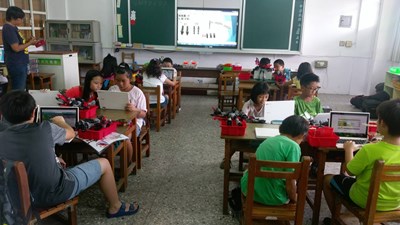 中市推動智慧學習教室建置-翻轉學習環境