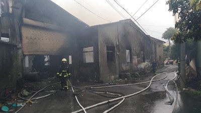 清水泡棉工廠火警現場