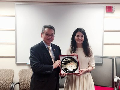 拜會洛杉磯副市長Nina Hachigian