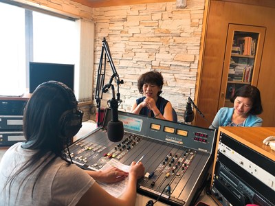 中市家庭教育中心與台中廣播電台合作 ，帶領民眾認識家庭教育。