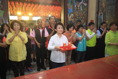 盧市長向文衡聖帝祝壽